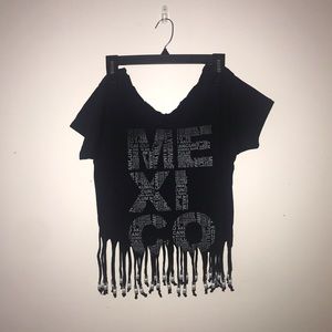 Black T-shirt Crop
